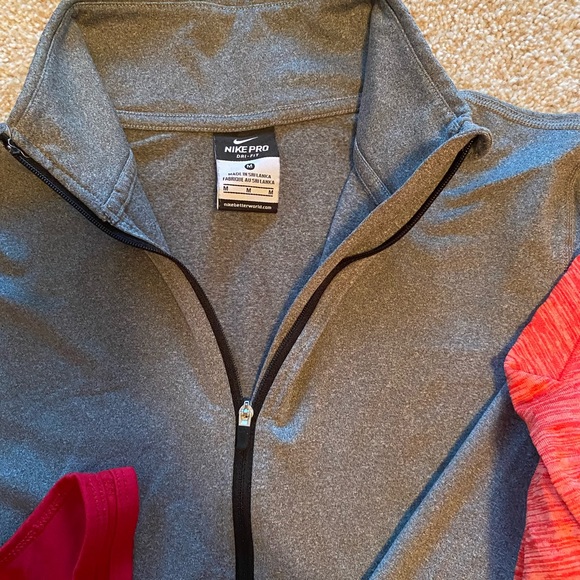 Women’s Nike Bundle - Picture 4 of 4